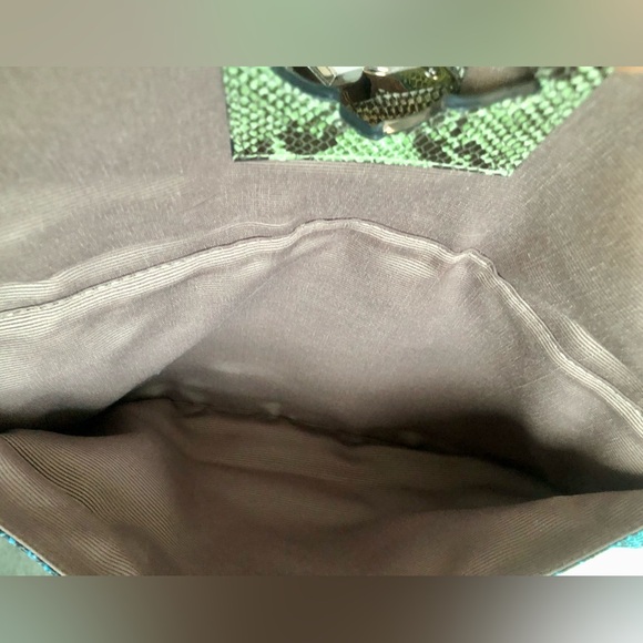 New BCBGMAXAZRIA BCBG Maxazria python snakeskin print leather clutch purse bag - Picture 8 of 9